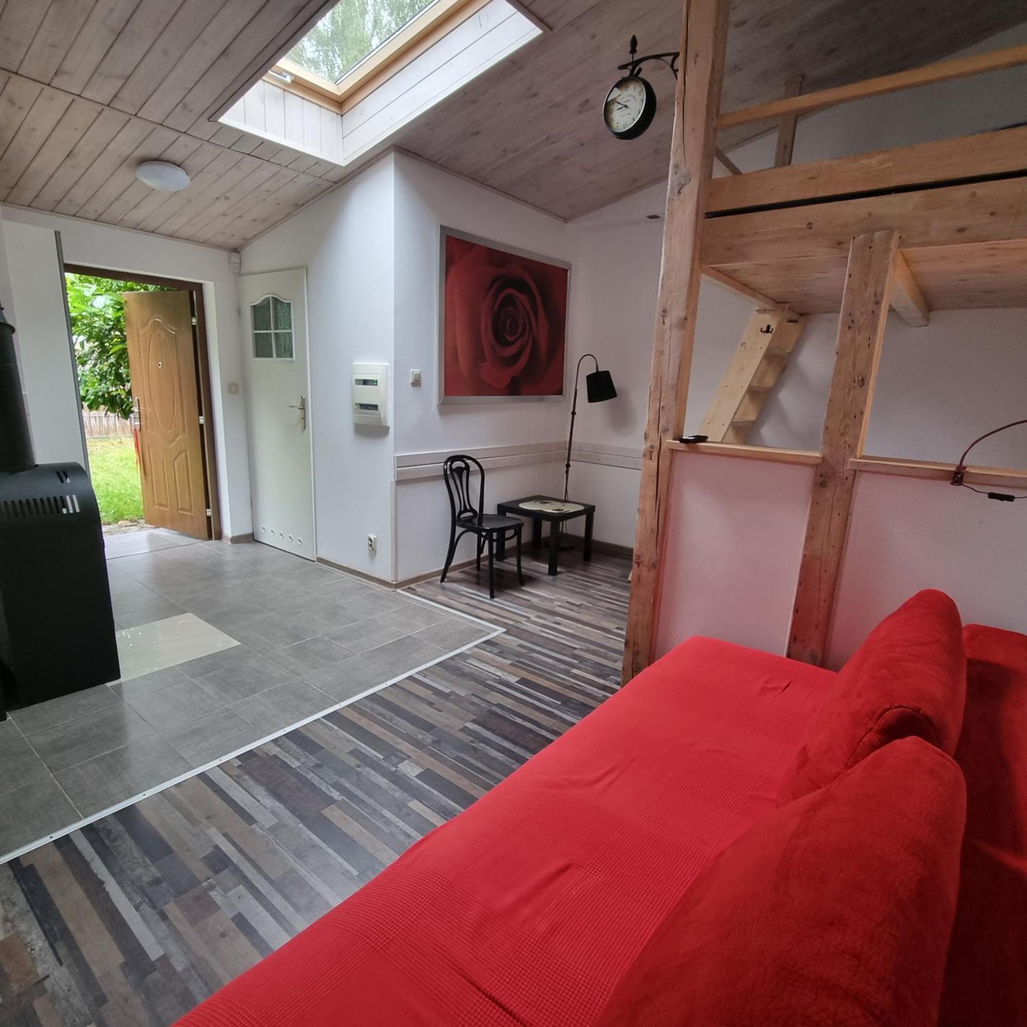 Pokoje I Apartamenty Przy Sosnowej 포다비 외부 사진